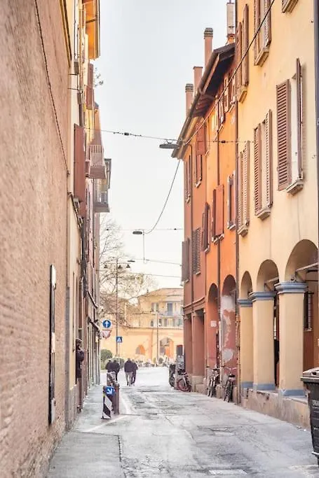 Borgo Dalle Tovaglie Bologna 0*,